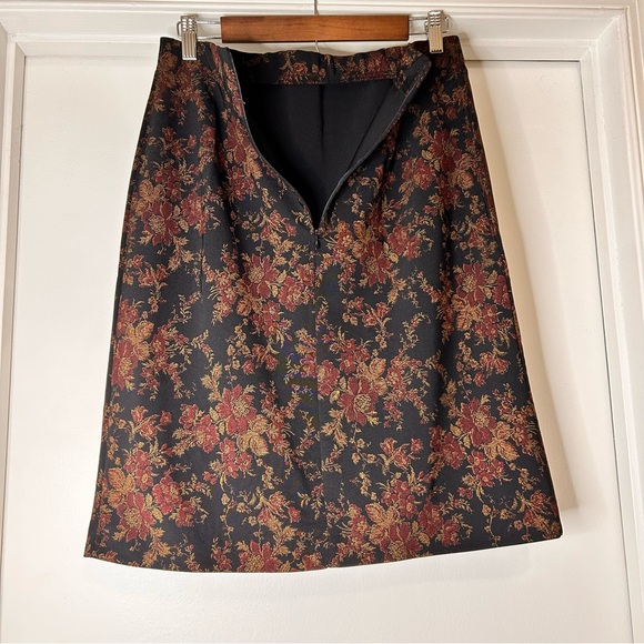 Wildlife New York Floral Brocade Skirt - Size 8 - Picture 4 of 8